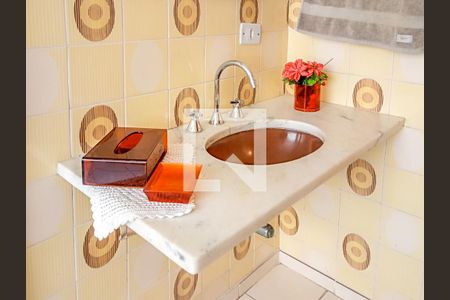 Apartamento para alugar com 140m², 4 quartos e sem vagaBanheiro Social