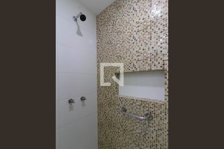 Apartamento para alugar com 92m², 2 quartos e sem vagaDetalhe do banheiro social