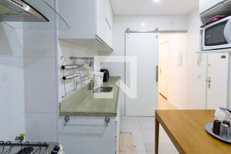 Apartamento para alugar com 92m², 2 quartos e sem vagaDetalhe da cozinha