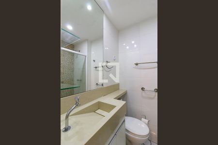 Banheiro da suíte de apartamento para alugar com 2 quartos, 92m² em Ipanema, Rio de Janeiro