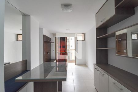 Sala de apartamento para alugar com 3 quartos, 70m² em São Lourenço, Niterói