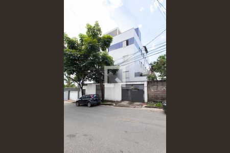 Apartamento à venda com 140m², 2 quartos e 3 vagasFachada