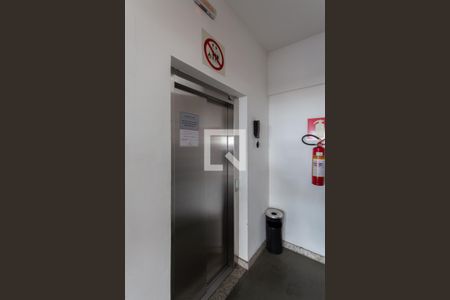 Apartamento à venda com 140m², 2 quartos e 3 vagasElevador