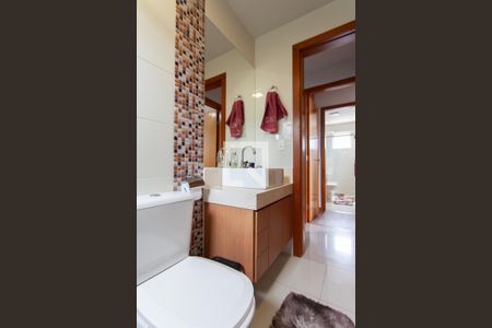 Apartamento à venda com 140m², 2 quartos e 3 vagasBanheiro Social