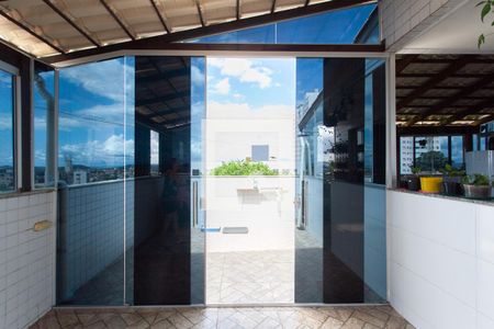 Apartamento à venda com 140m², 2 quartos e 3 vagasÁrea da Cobertura