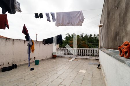 Casa à venda com 186m², 4 quartos e 2 vagas Casa à venda com 186m², 4 quartos e 2 vagasÁrea comum