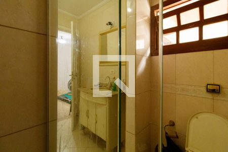 Casa à venda com 186m², 4 quartos e 2 vagas Casa à venda com 186m², 4 quartos e 2 vagasBanheiro da Suíte