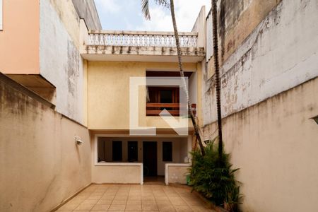 Casa à venda com 186m², 4 quartos e 2 vagas Casa à venda com 186m², 4 quartos e 2 vagasFachada