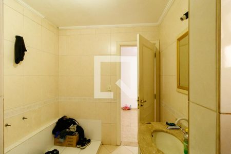 Casa à venda com 186m², 4 quartos e 2 vagas Casa à venda com 186m², 4 quartos e 2 vagasBanheiro da Suíte