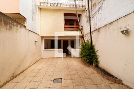 Casa à venda com 186m², 4 quartos e 2 vagas Casa à venda com 186m², 4 quartos e 2 vagasGaragem