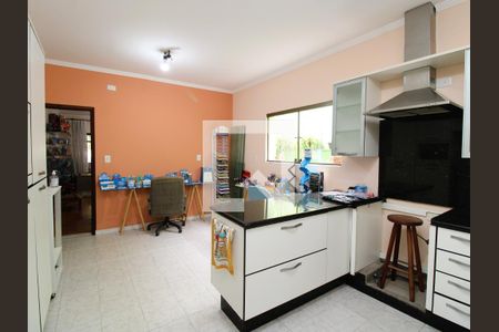 Casa à venda com 140m², 3 quartos e 2 vagasCozinha