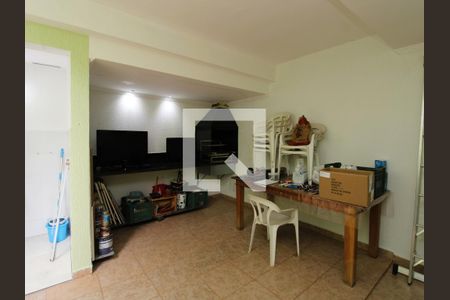 Casa à venda com 140m², 3 quartos e 2 vagasÁrea de Serviço