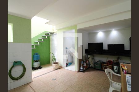 Casa à venda com 140m², 3 quartos e 2 vagasÁrea de Serviço