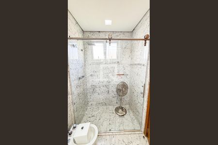 Apartamento à venda com 248m², 3 quartos e 4 vagasBanheiro da Suíte 2