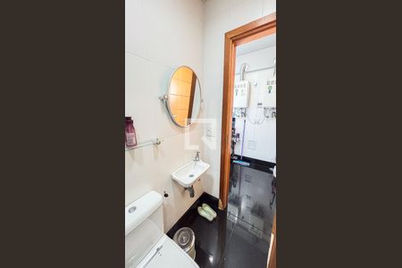 Apartamento à venda com 248m², 3 quartos e 4 vagasÁrea de Serviço - Banheiro