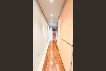 Apartamento à venda com 248m², 3 quartos e 4 vagasCorredor