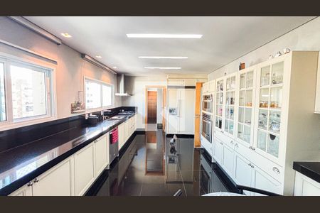 Apartamento à venda com 248m², 3 quartos e 4 vagasCozinha