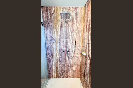 Apartamento à venda com 248m², 3 quartos e 4 vagasBanheiro da Suíte 3