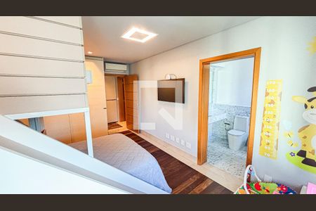 Apartamento à venda com 248m², 3 quartos e 4 vagasSuite 2