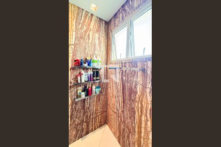 Apartamento à venda com 248m², 3 quartos e 4 vagasBanheiro da Suíte 3