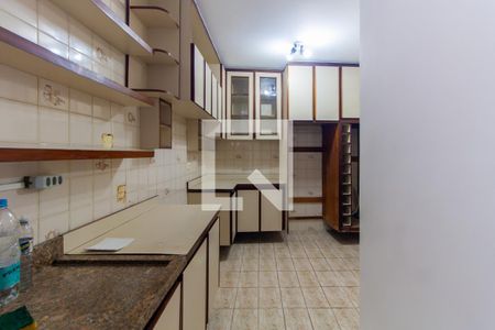 Casa para alugar com 260m², 5 quartos e 2 vagas Casa para alugar com 260m², 5 quartos e 2 vagasCozinha