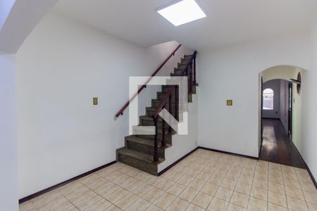 Casa para alugar com 260m², 5 quartos e 2 vagas Casa para alugar com 260m², 5 quartos e 2 vagasSala de Jantar