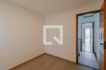 Suíte 1 de casa de condomínio à venda com 2 quartos, 66m² em Vila Granada, São Paulo