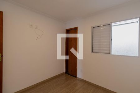 Suíte 1 de casa de condomínio à venda com 2 quartos, 66m² em Vila Granada, São Paulo