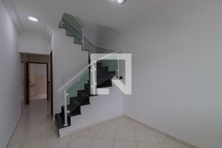 Sala de casa de condomínio à venda com 2 quartos, 66m² em Vila Granada, São Paulo