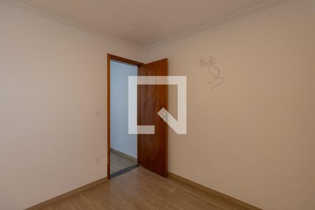 Suíte 1 de casa de condomínio à venda com 2 quartos, 66m² em Vila Granada, São Paulo