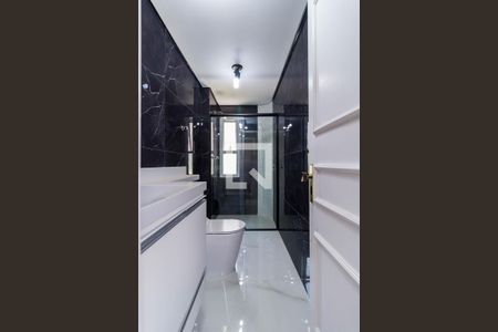 Apartamento à venda com 127m², 4 quartos e 2 vagas Apartamento à venda com 127m², 4 quartos e 2 vagasBanheiro do Quarto 4