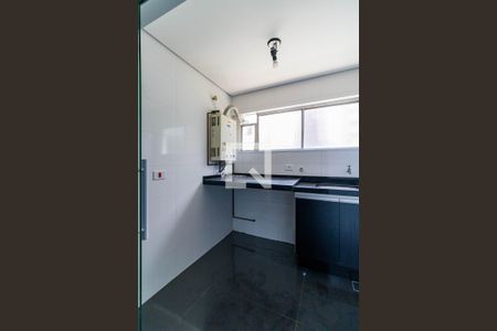 Apartamento à venda com 127m², 4 quartos e 2 vagas Apartamento à venda com 127m², 4 quartos e 2 vagasÁrea de Serviço