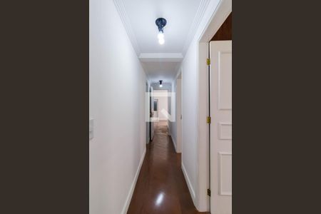 Apartamento à venda com 127m², 4 quartos e 2 vagas Apartamento à venda com 127m², 4 quartos e 2 vagasCorredor