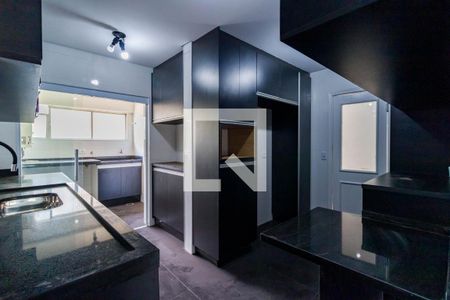 Apartamento à venda com 127m², 4 quartos e 2 vagas Apartamento à venda com 127m², 4 quartos e 2 vagasCozinha