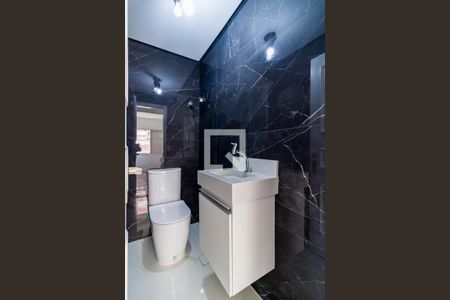 Apartamento à venda com 127m², 4 quartos e 2 vagas Apartamento à venda com 127m², 4 quartos e 2 vagasBanheiro