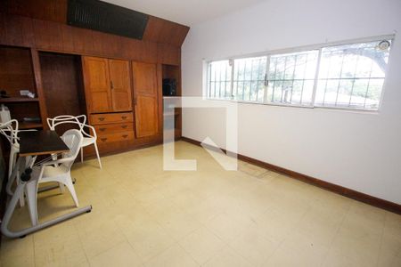 Casa à venda com 460m², 5 quartos e 4 vagasQuarto 2