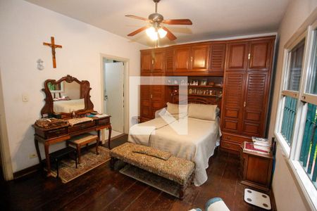 Casa à venda com 460m², 5 quartos e 4 vagasSuíte 1