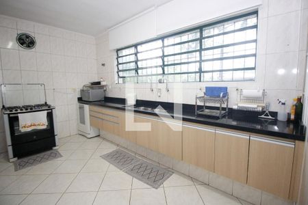 Casa à venda com 460m², 5 quartos e 4 vagasCozinha