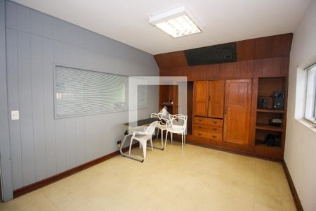 Casa à venda com 460m², 5 quartos e 4 vagasQuarto 2