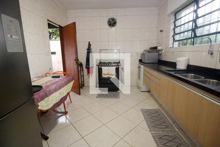 Casa à venda com 460m², 5 quartos e 4 vagasCozinha