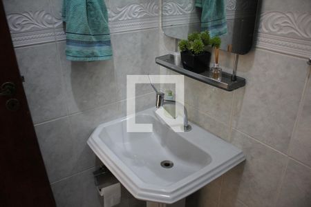 Casa à venda com 180m², 3 quartos e 3 vagasBanheiro