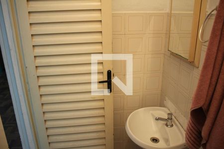 Casa à venda com 180m², 3 quartos e 3 vagasBanheiro 2