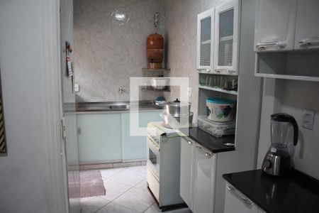 Casa à venda com 180m², 3 quartos e 3 vagasCozinha 2