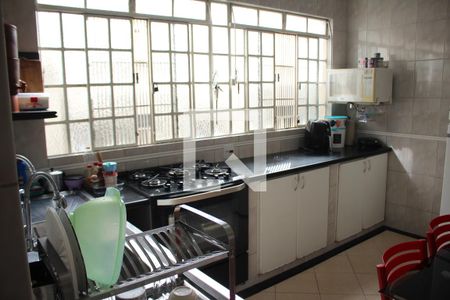 Casa à venda com 180m², 3 quartos e 3 vagasCozinha