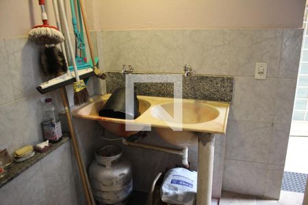 Casa à venda com 180m², 3 quartos e 3 vagasÁrea de Serviço