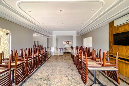 Apartamento à venda com 375m², 4 quartos e 4 vagasÁrea comum - Salão de festas