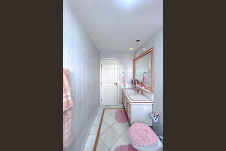 Apartamento à venda com 375m², 4 quartos e 4 vagasBanheiro da Suíte 3