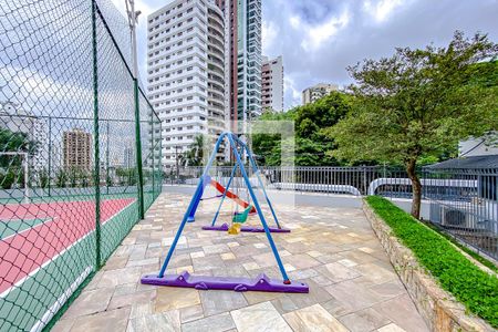 Apartamento à venda com 375m², 4 quartos e 4 vagasÁrea comum - Playground