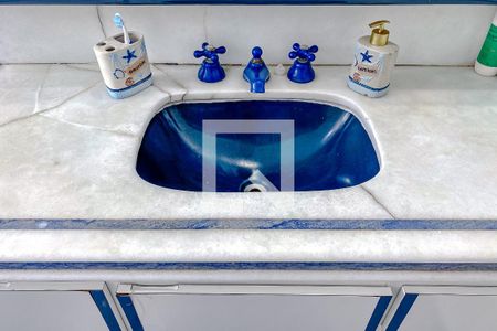 Apartamento à venda com 375m², 4 quartos e 4 vagasBanheiro da Suíte 2