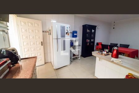 Casa à venda com 278m², 3 quartos e 4 vagas Casa à venda com 278m², 3 quartos e 4 vagasCozinha